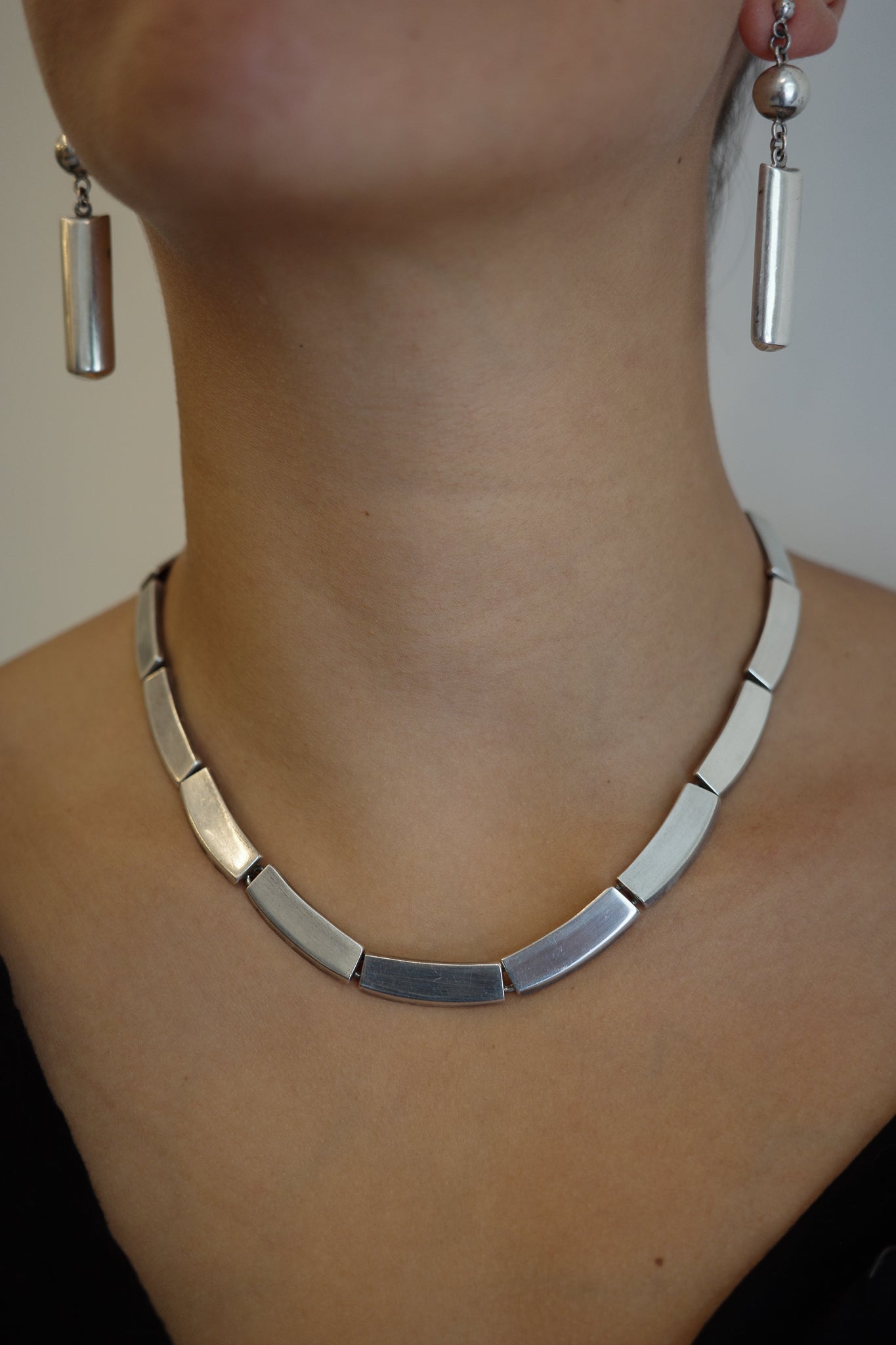 Rectangular flat pannel link necklace