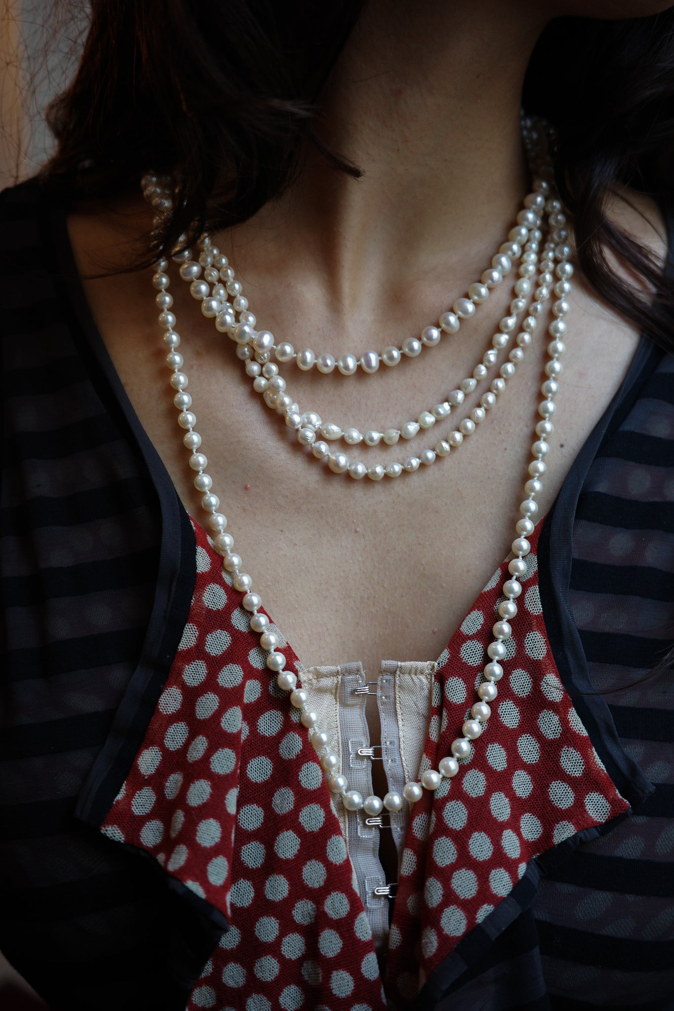 Long pearl necklace