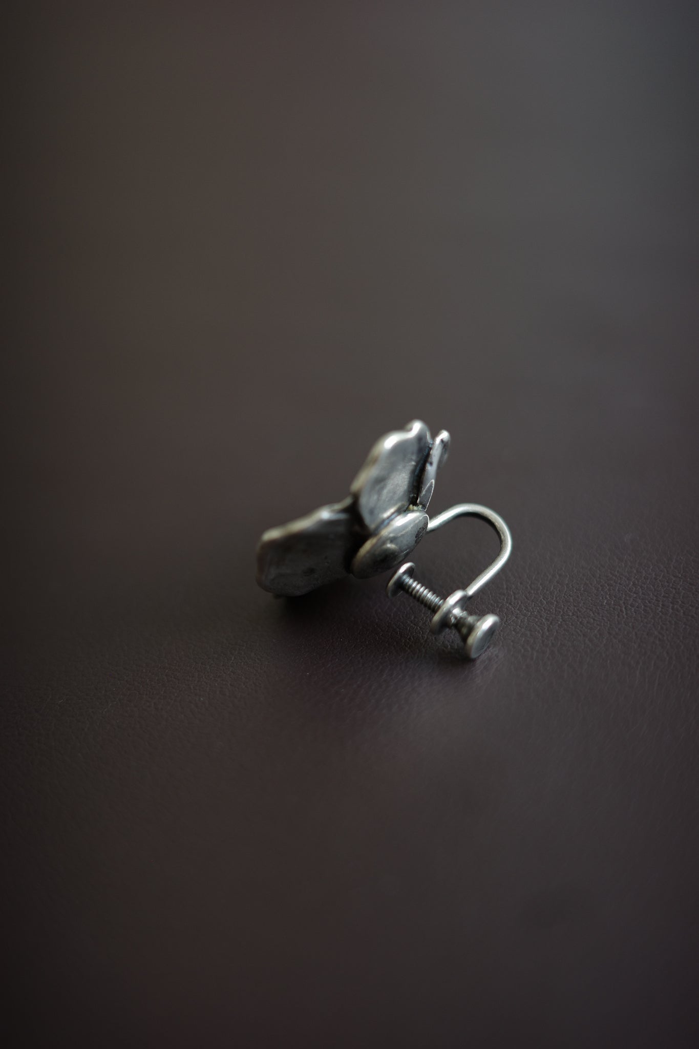 Flower single earring