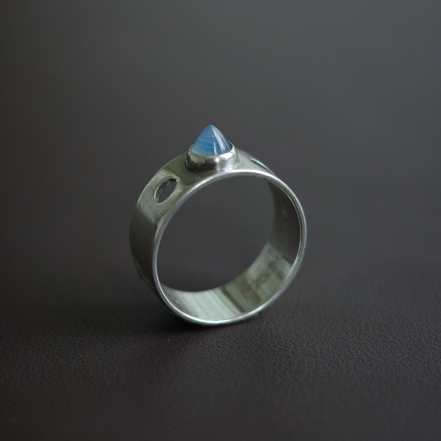 Snow quartz ring by Elis Kauppi