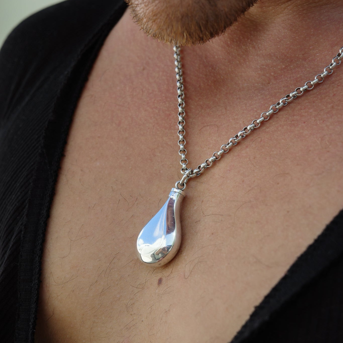 Round vessel pendant