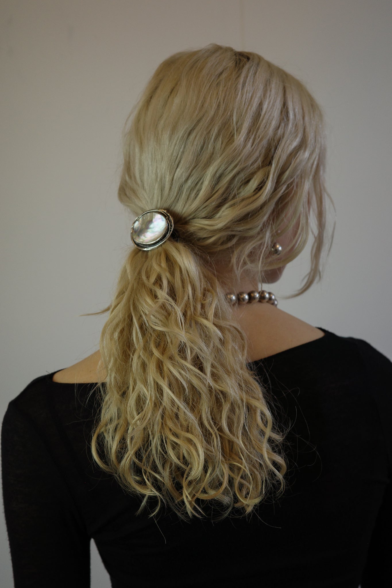 Mother pearl Art Nouveau brooch