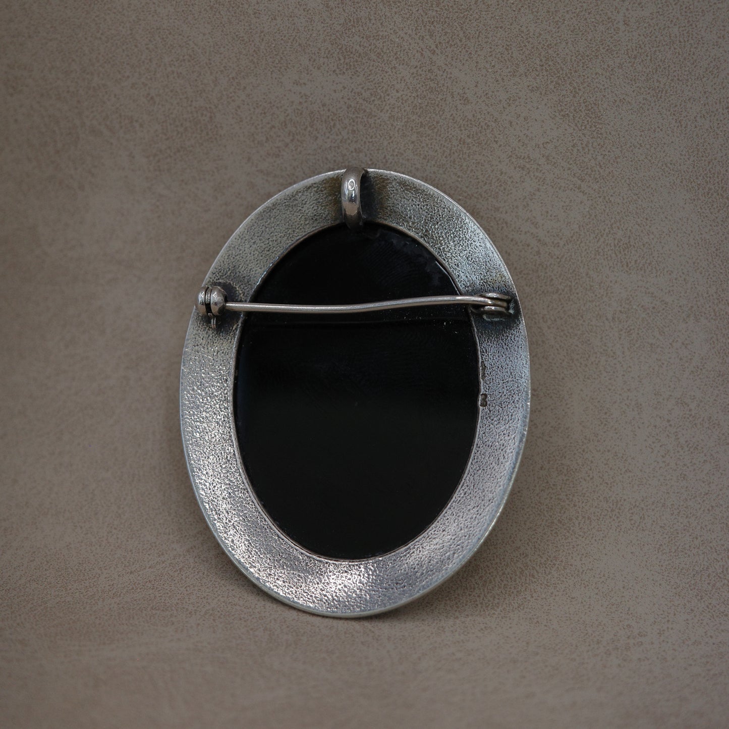 Black onyx antique pendant / brooch