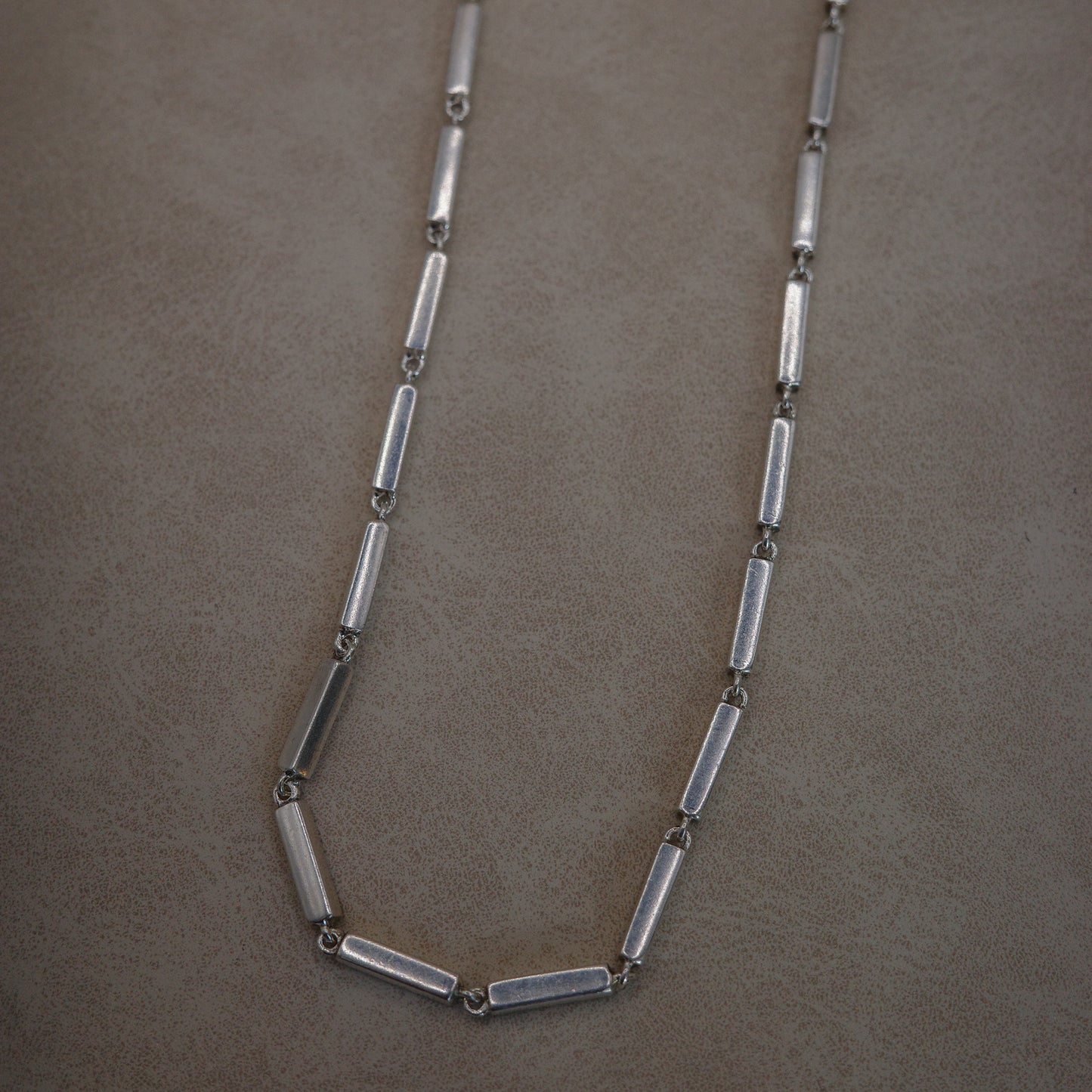 ESPIRIT rectangular link necklace