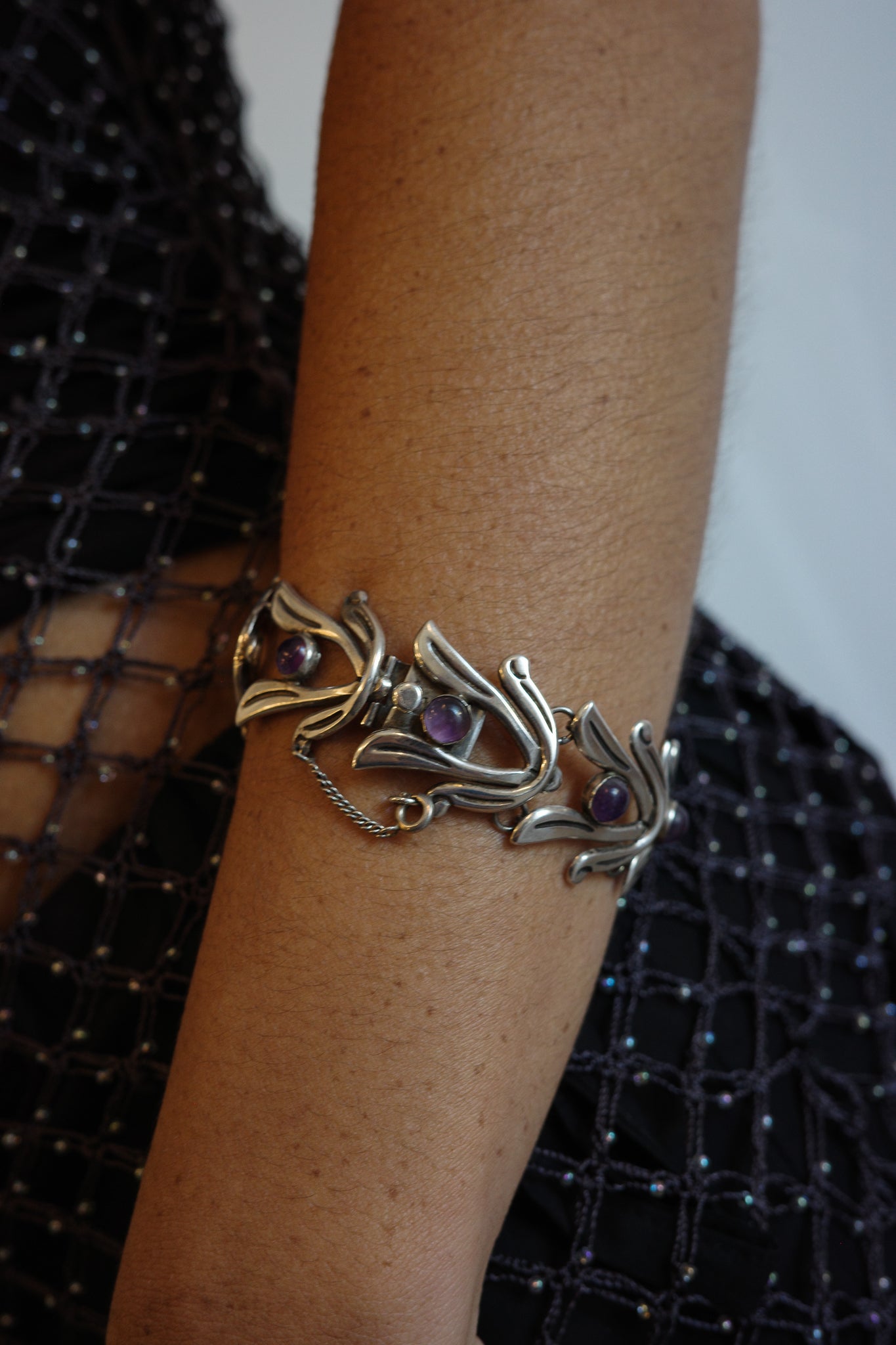 1970s Mexican hand-band with amethyst