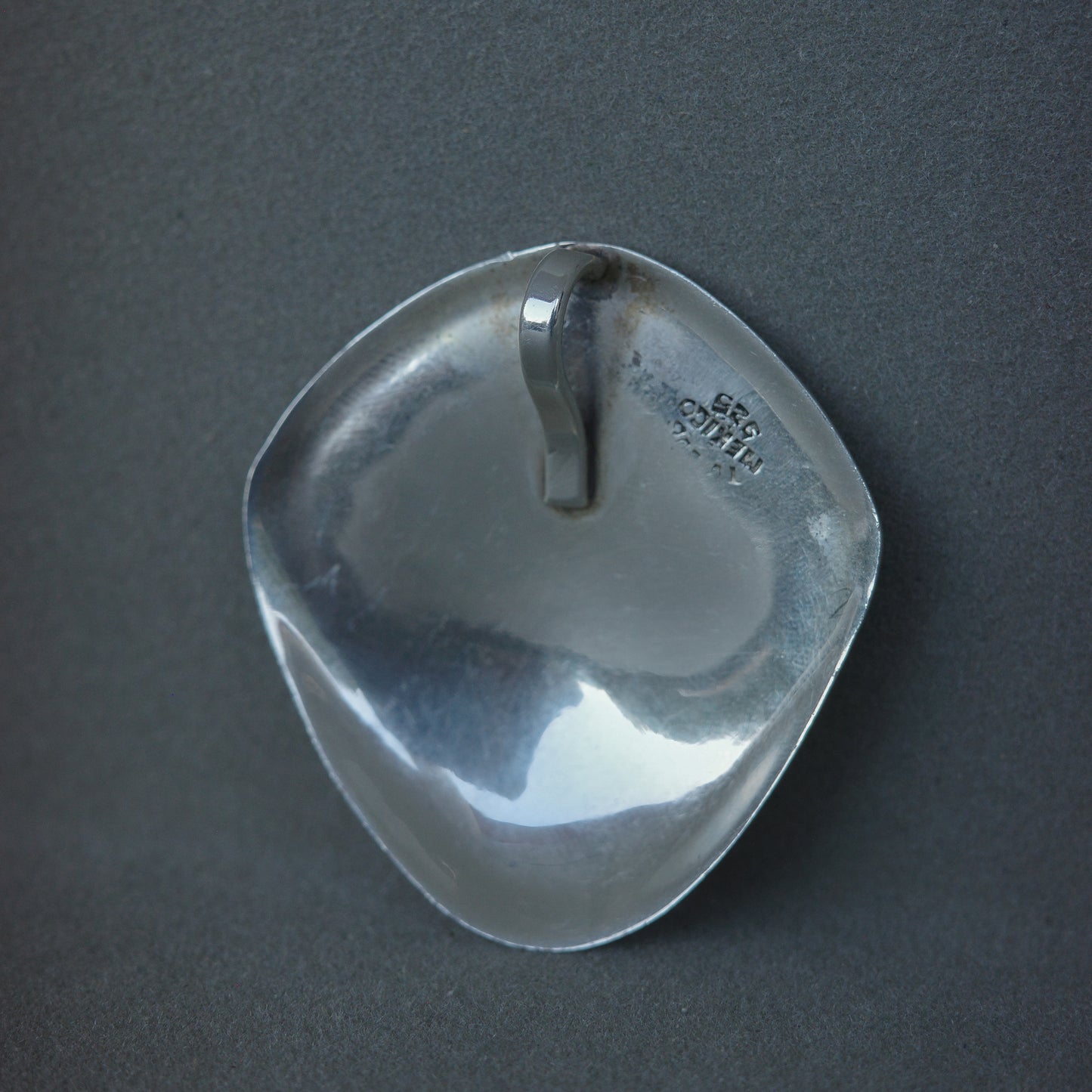 Taxco bold pendant – sterling silver