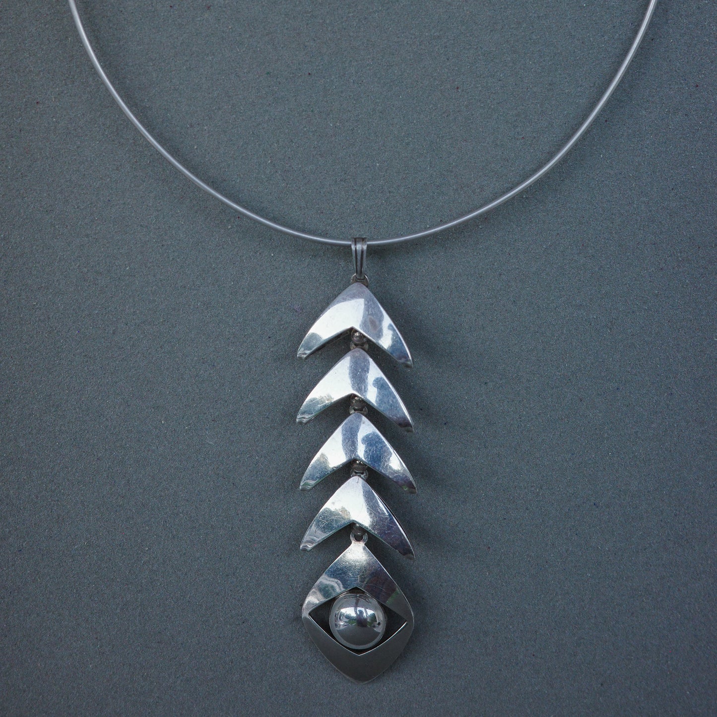 Fishbone pendant