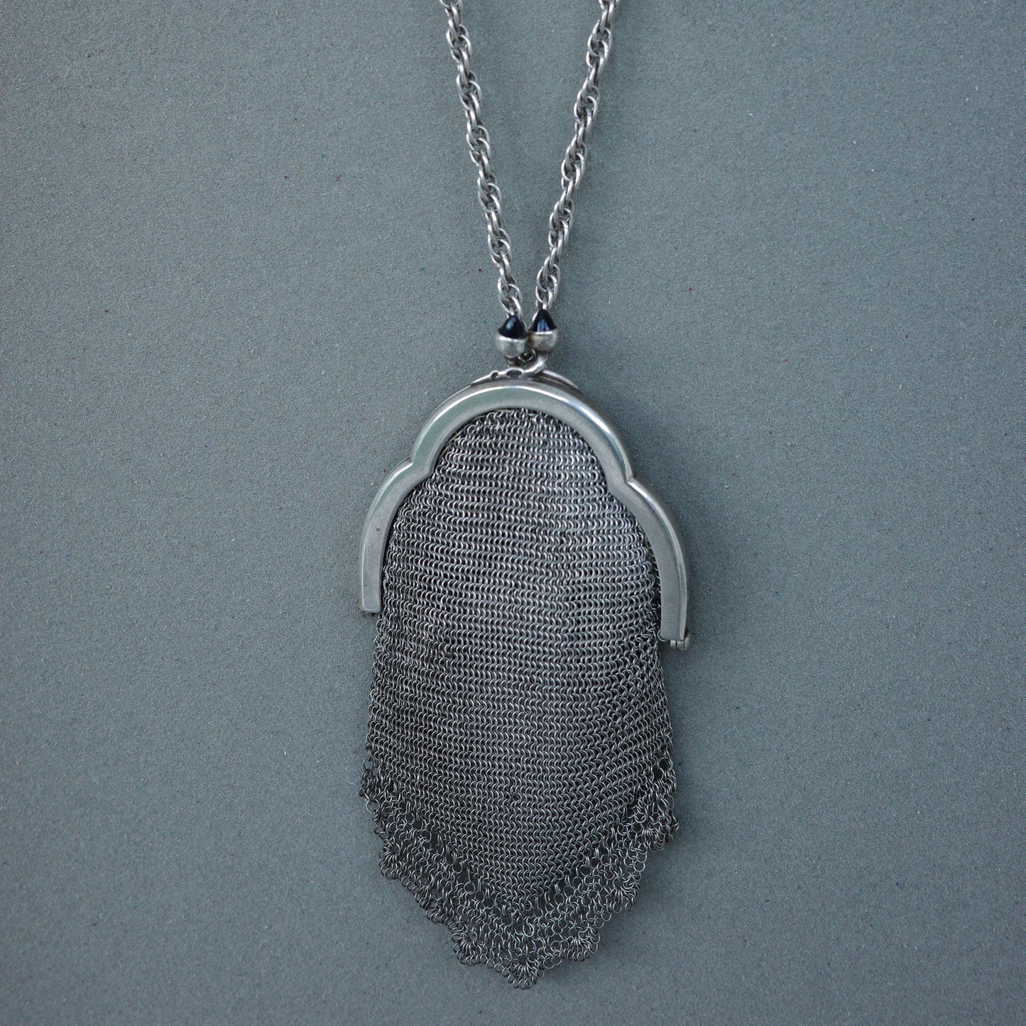 1930s silver mesh purse pendant