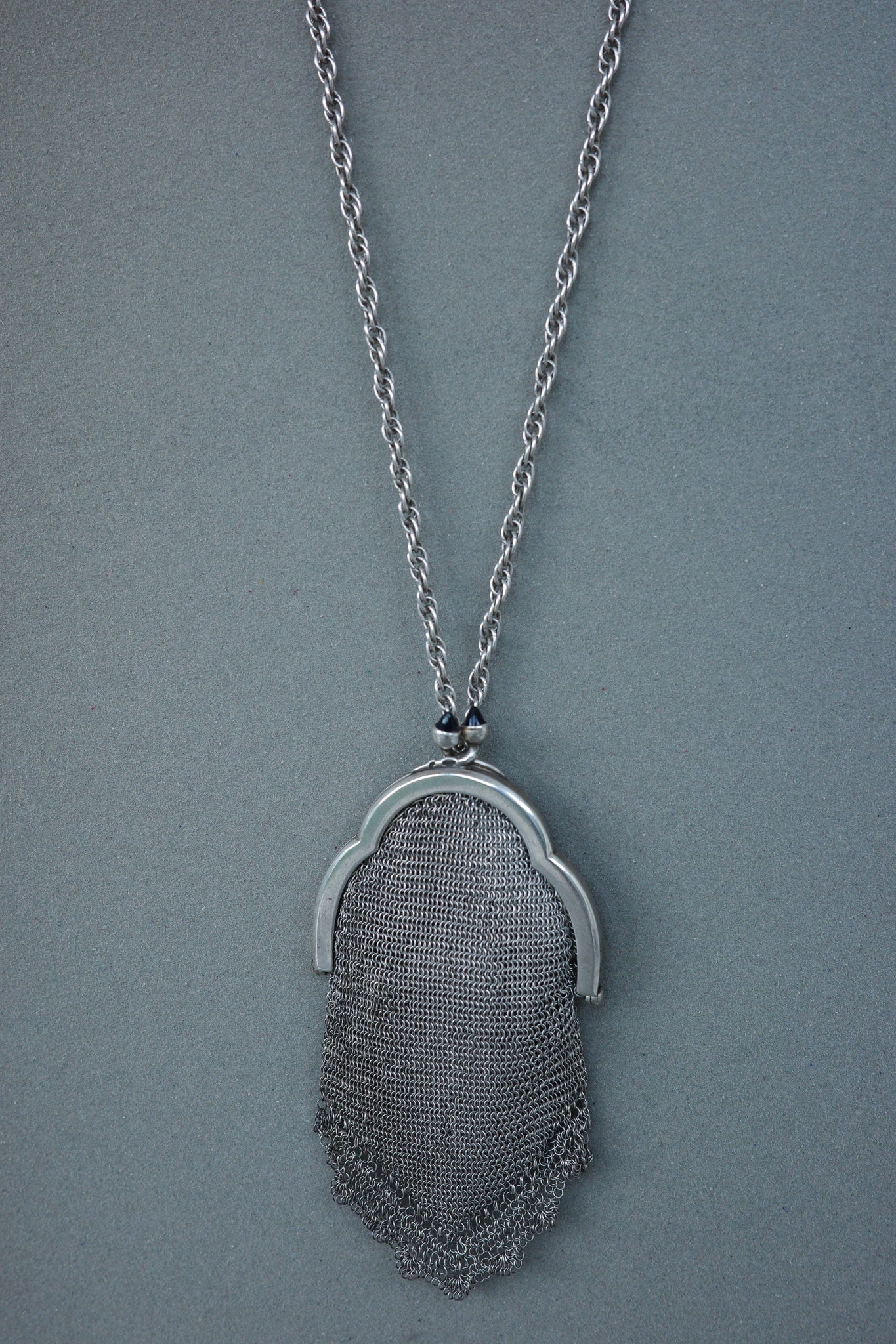 1930s silver mesh purse pendant