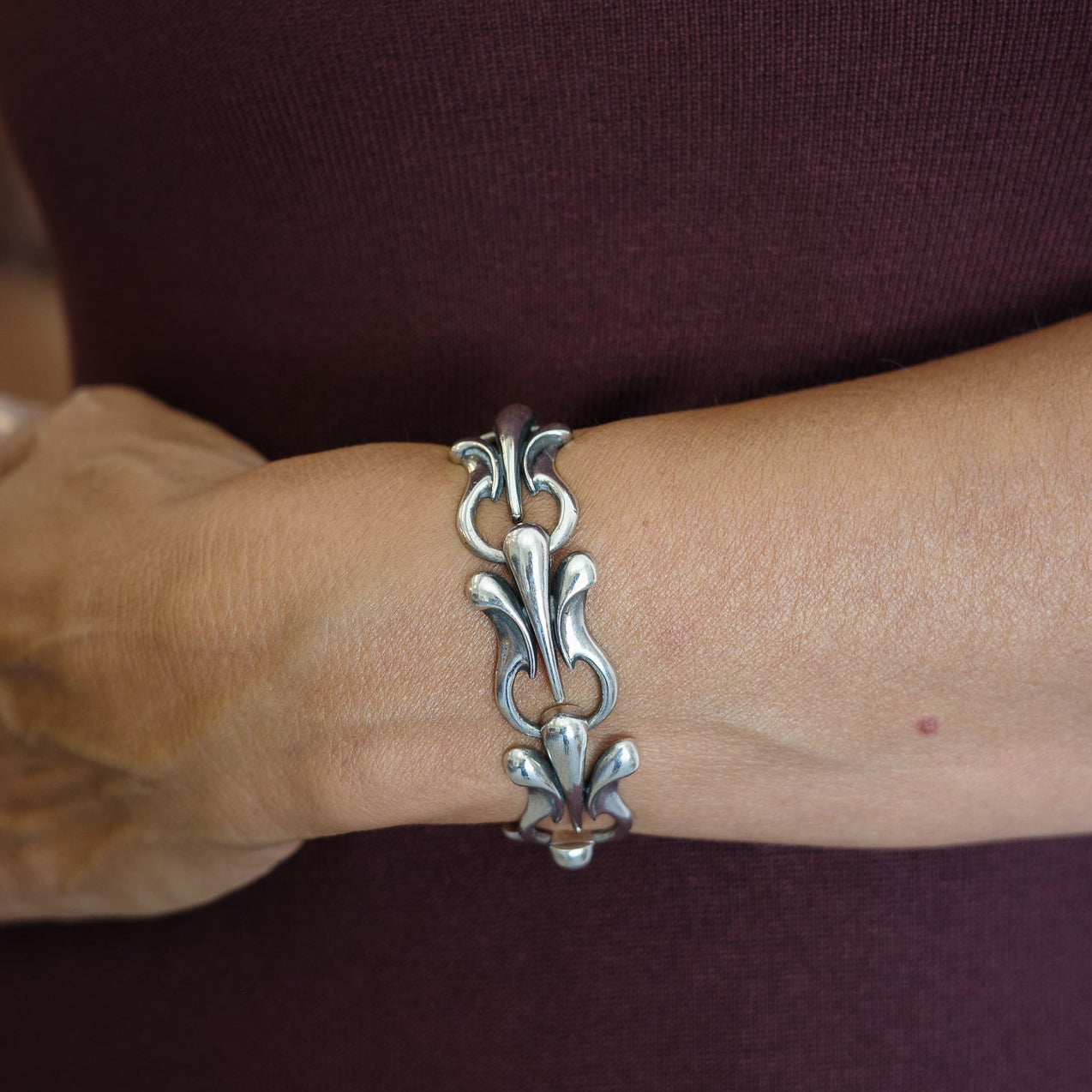 Art Nouveau floral link bracelet