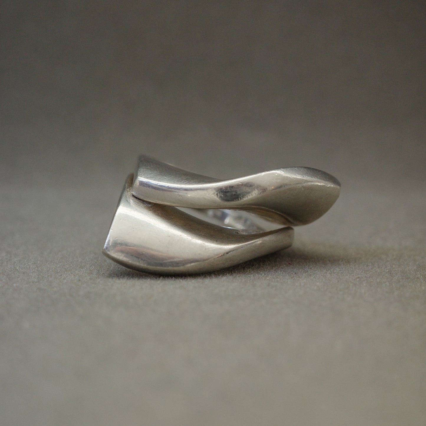 Finnish abstract every day ring
