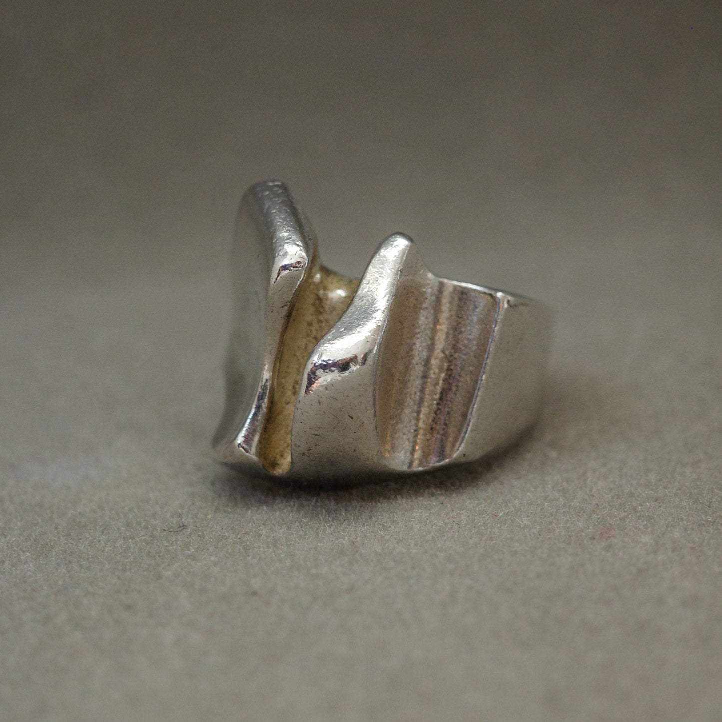 Finnish abstract every day ring