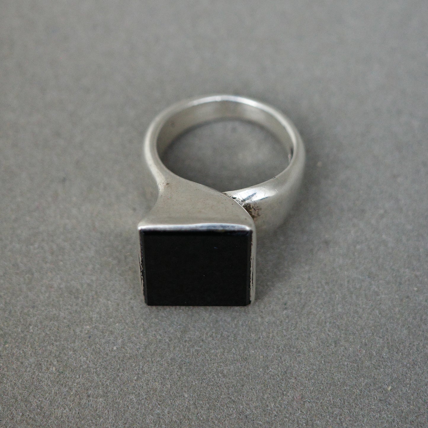 Sculputral 1960s ring