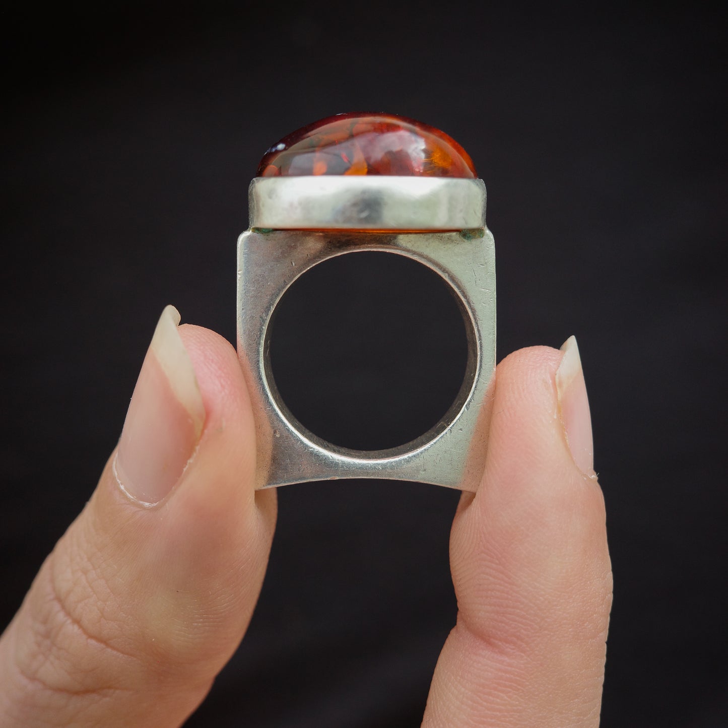 Amber bubble ring