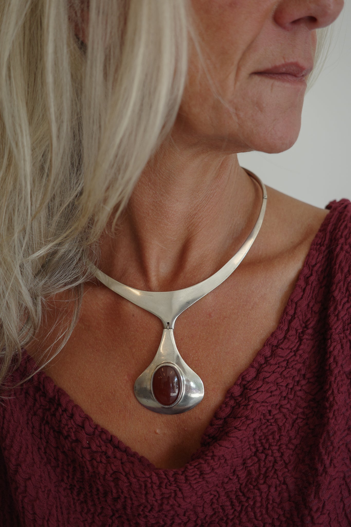 Mid-Century sterling collar
