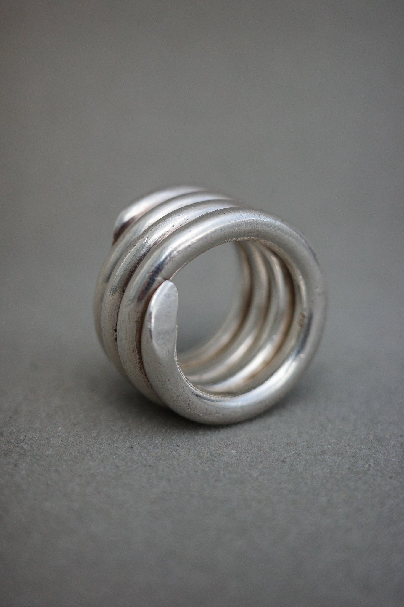 Heavy weight coil ring