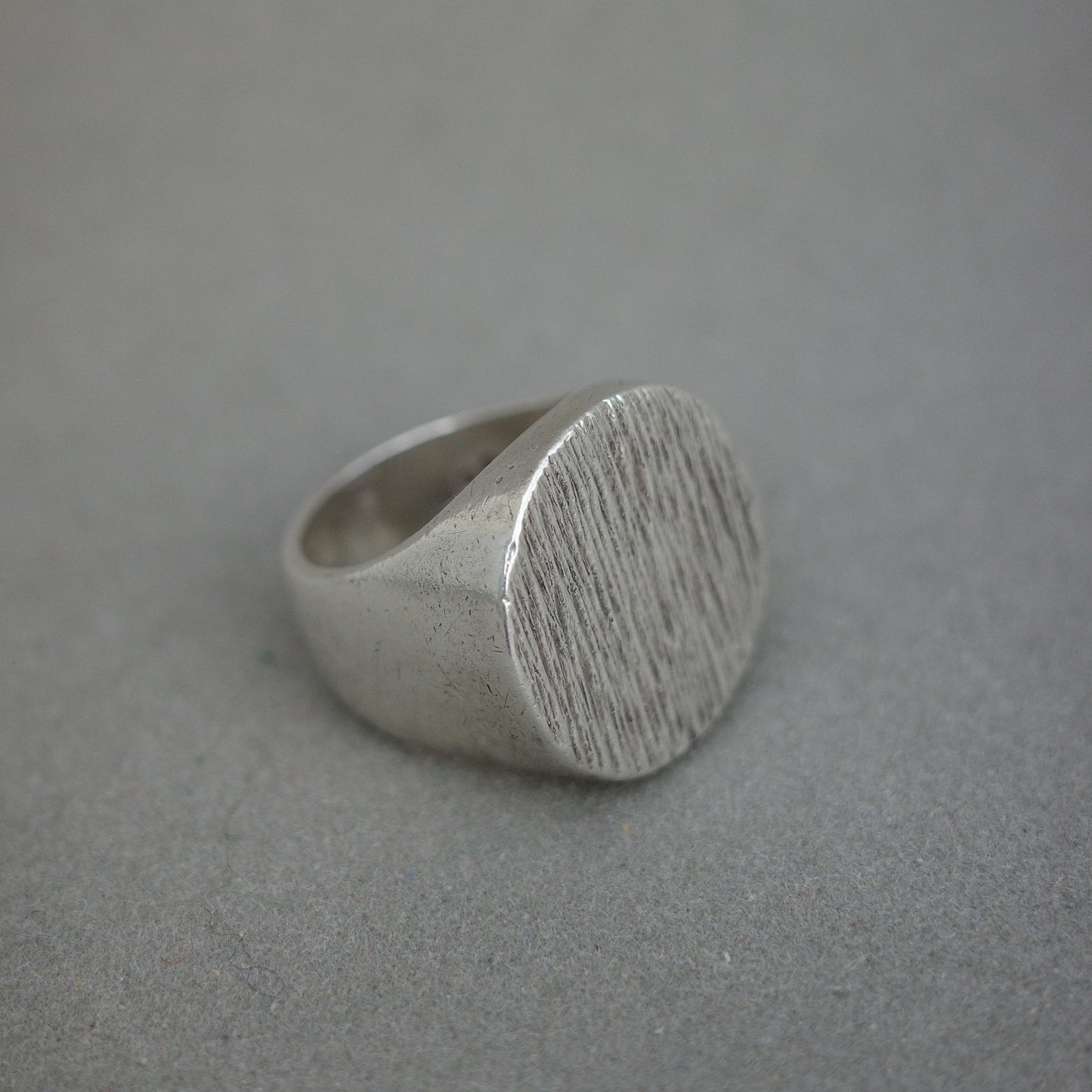 British 1930s ring