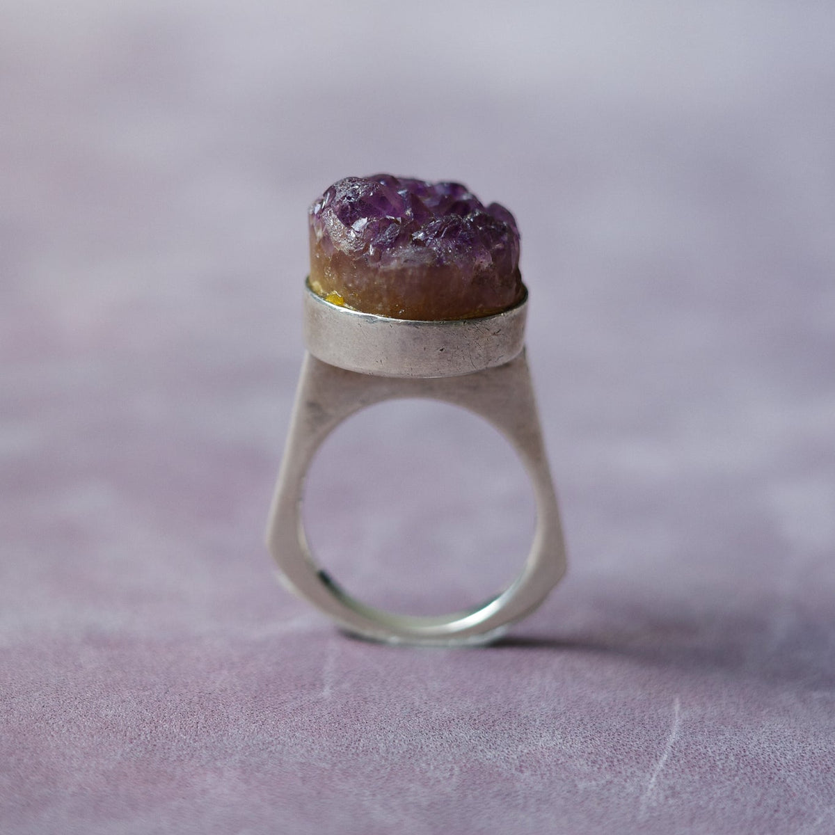 Rough amethyst ring