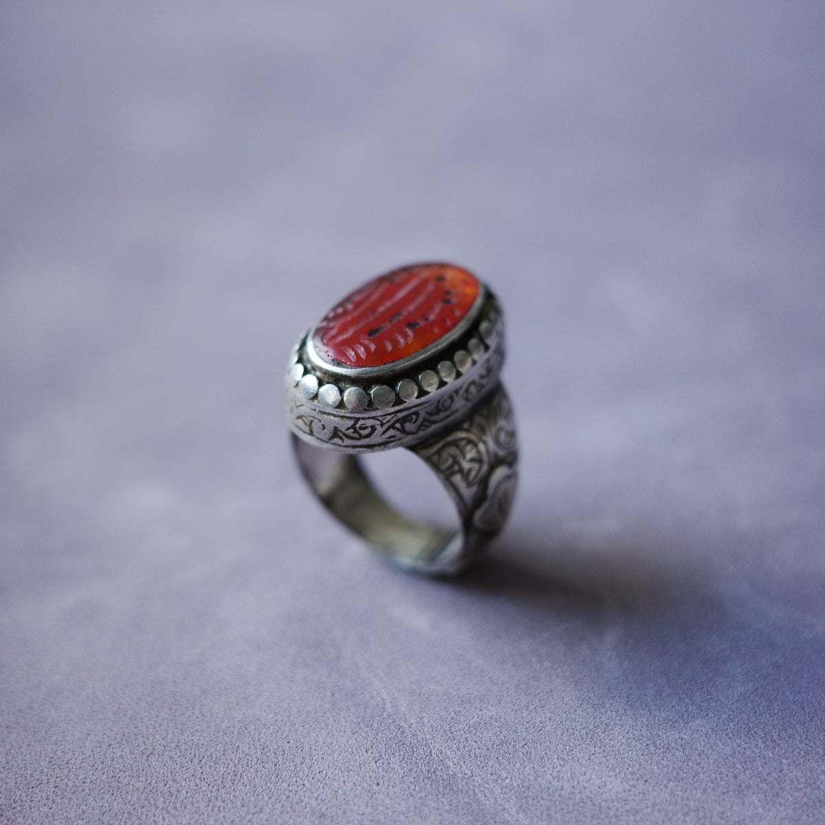 Rare Aqeeq ring with carnelian
