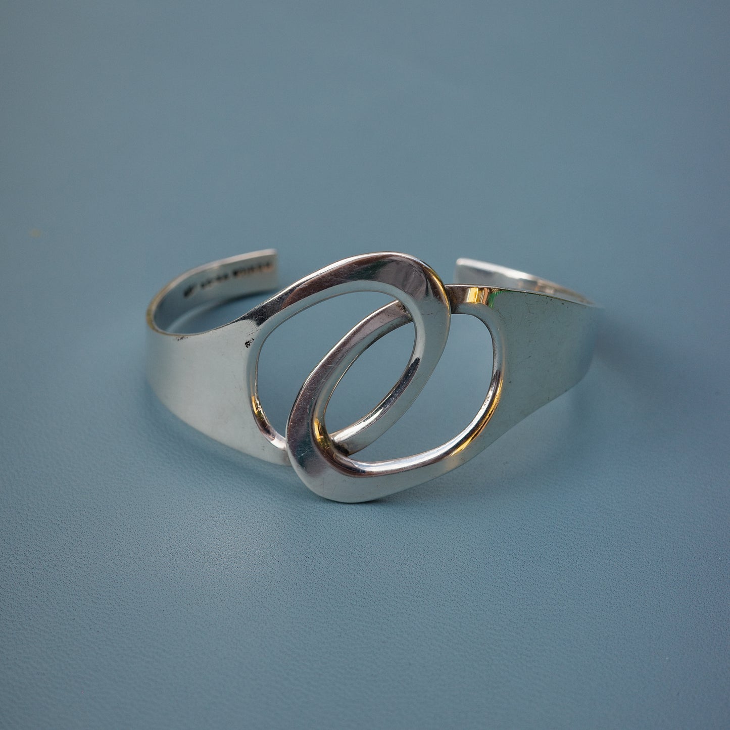Loop Lock bracelet