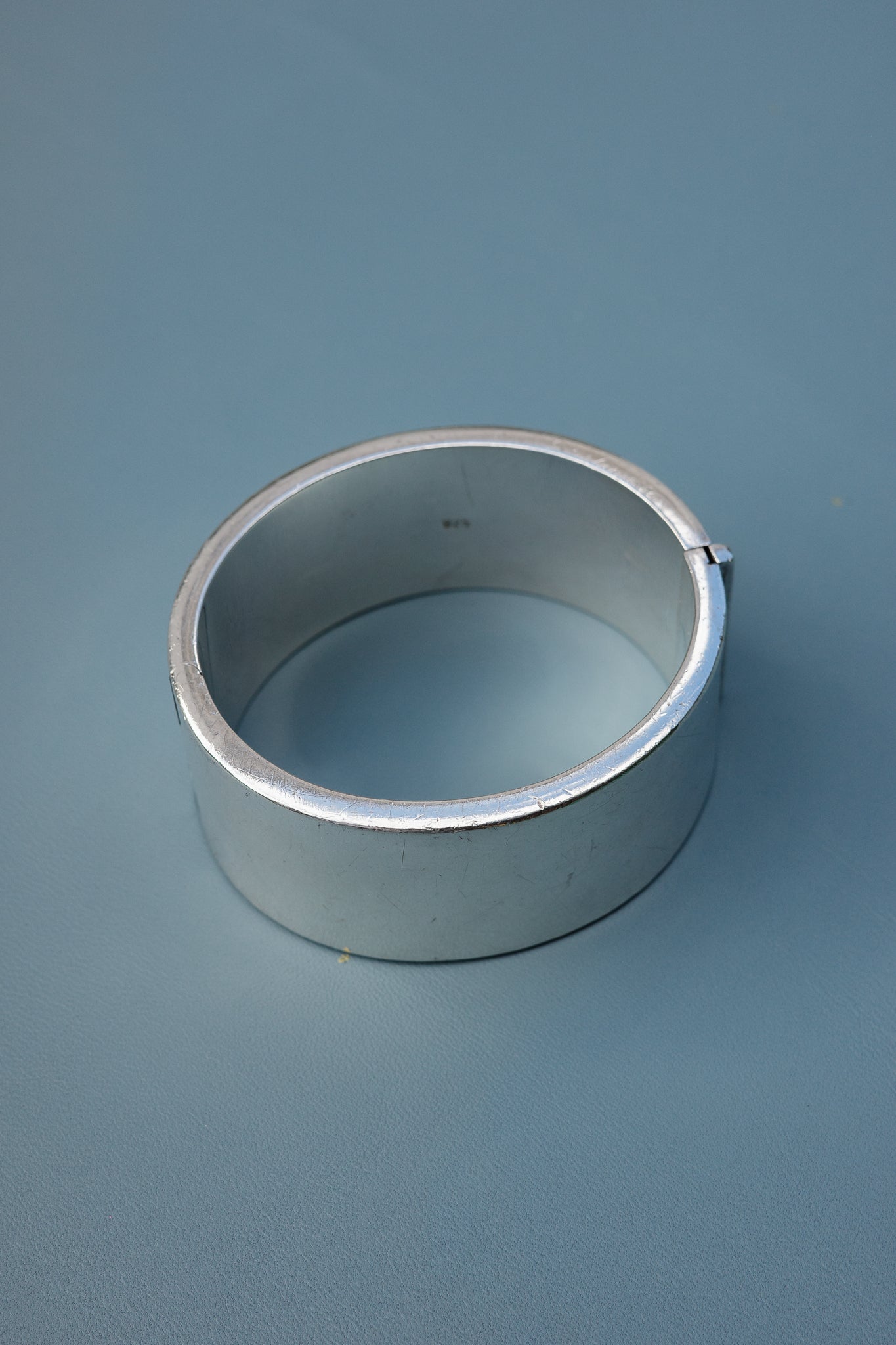 Wide sterling hinged bangle
