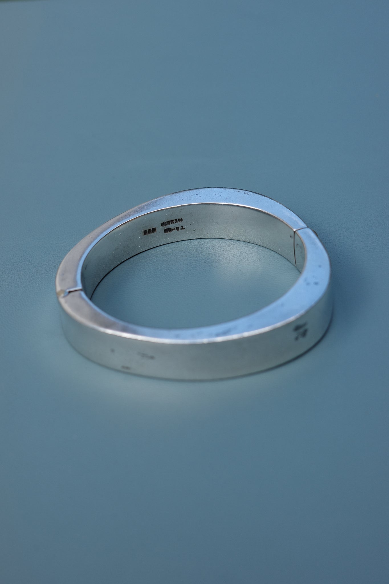 Sharp Curve bangle