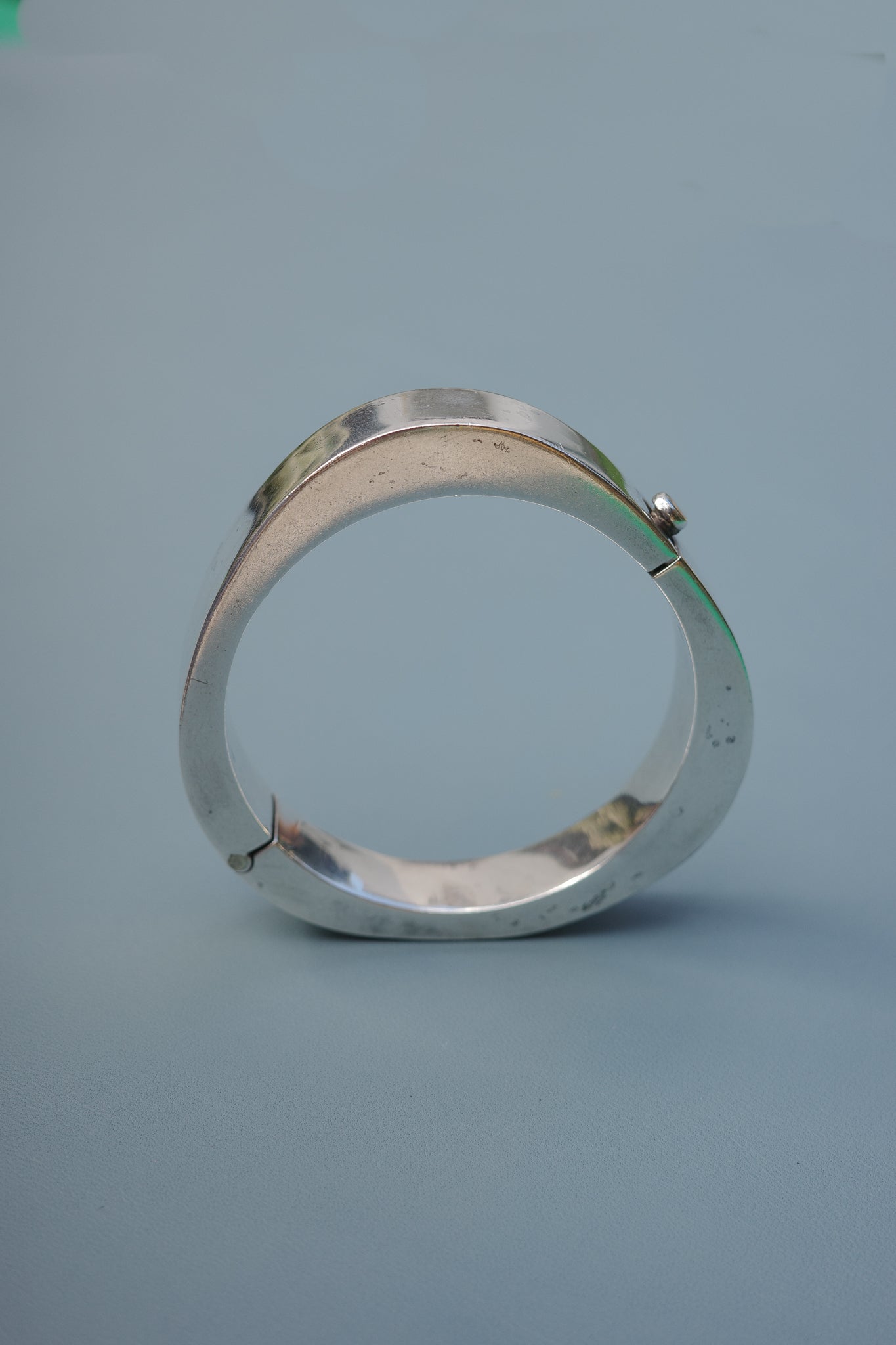 Sharp Curve bangle