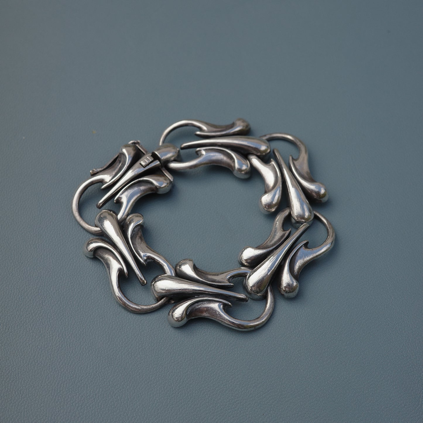 Art Nouveau floral link bracelet