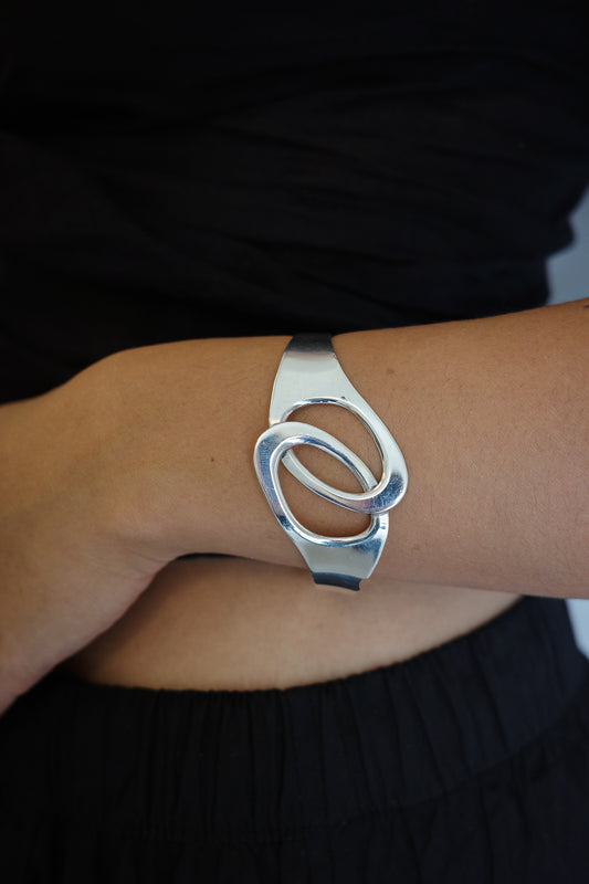 Loop Lock bracelet