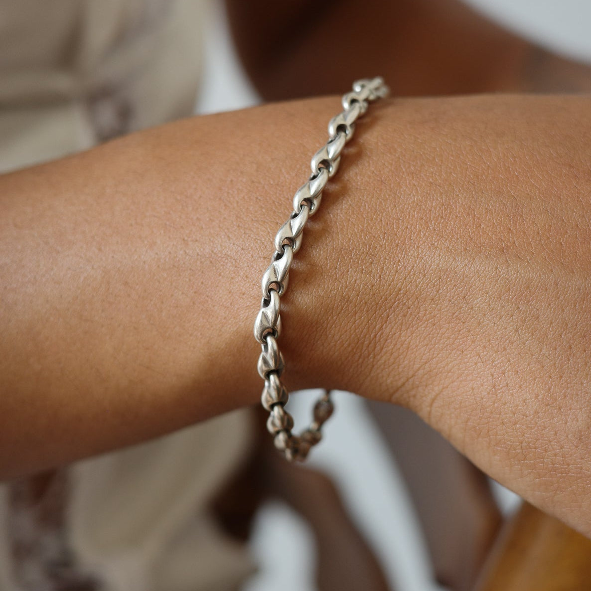 Seed link bracelet