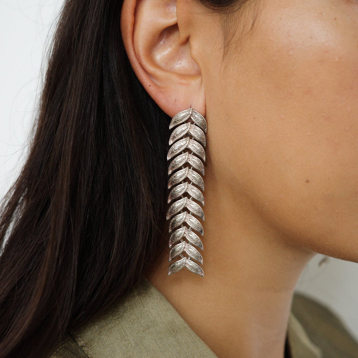 Leaf dangle earrings