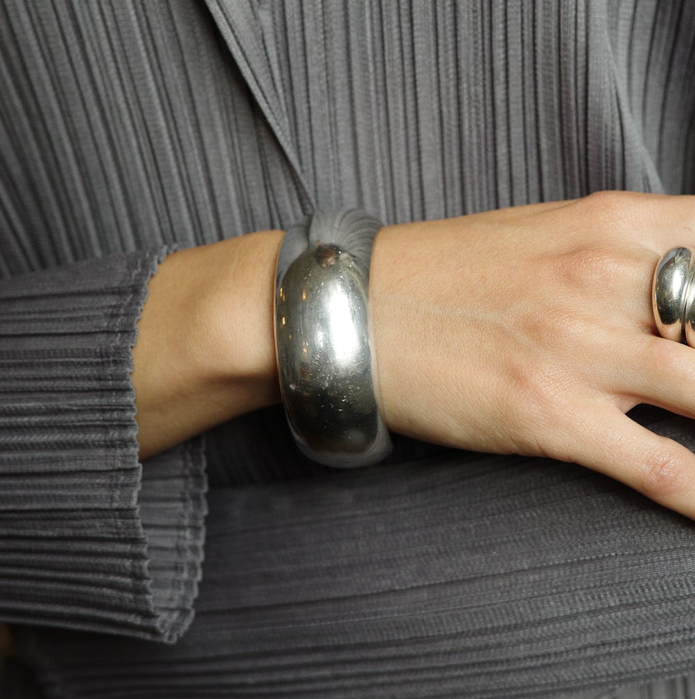 Curved sterling cuff