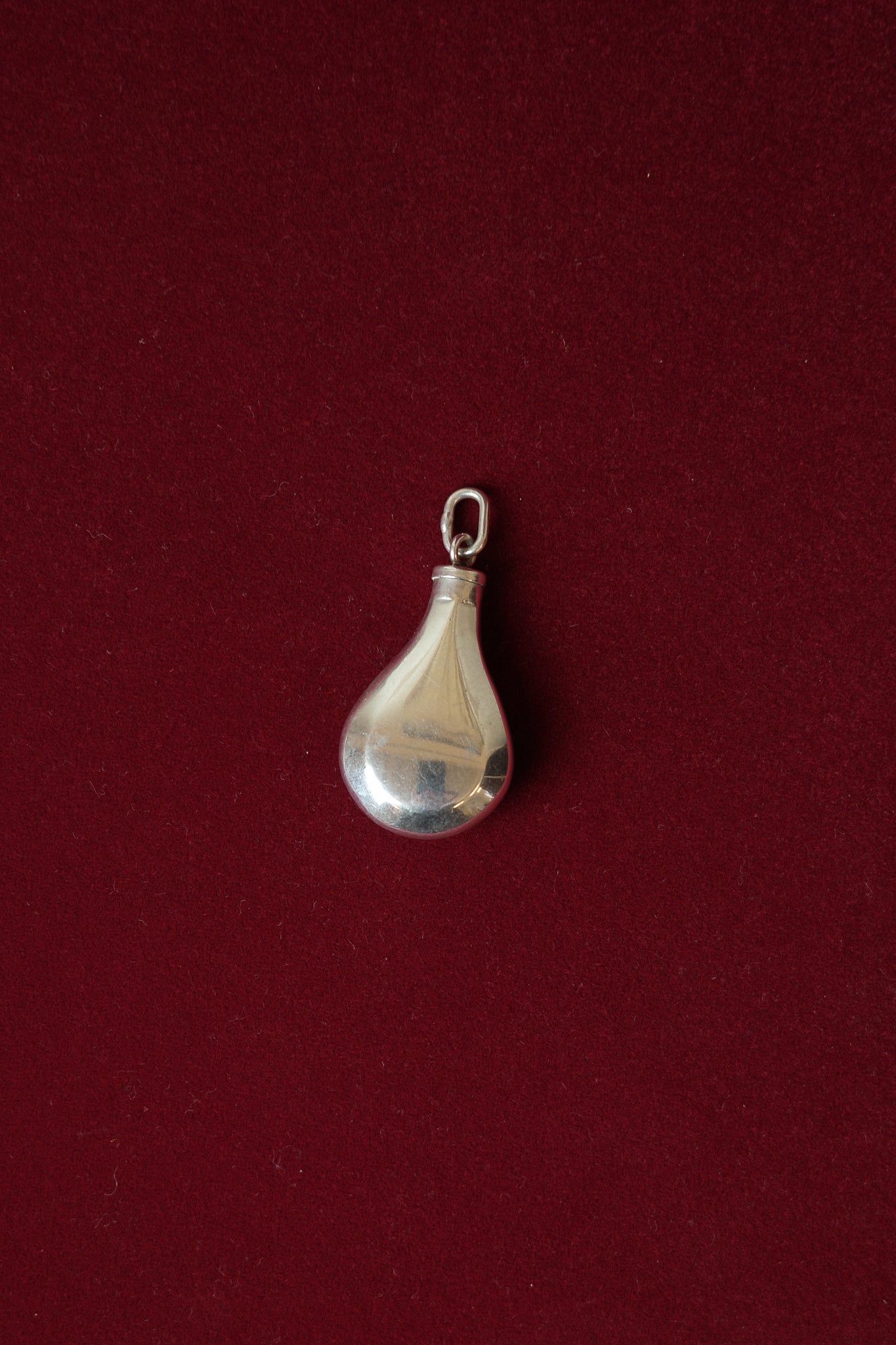 Round vessel pendant
