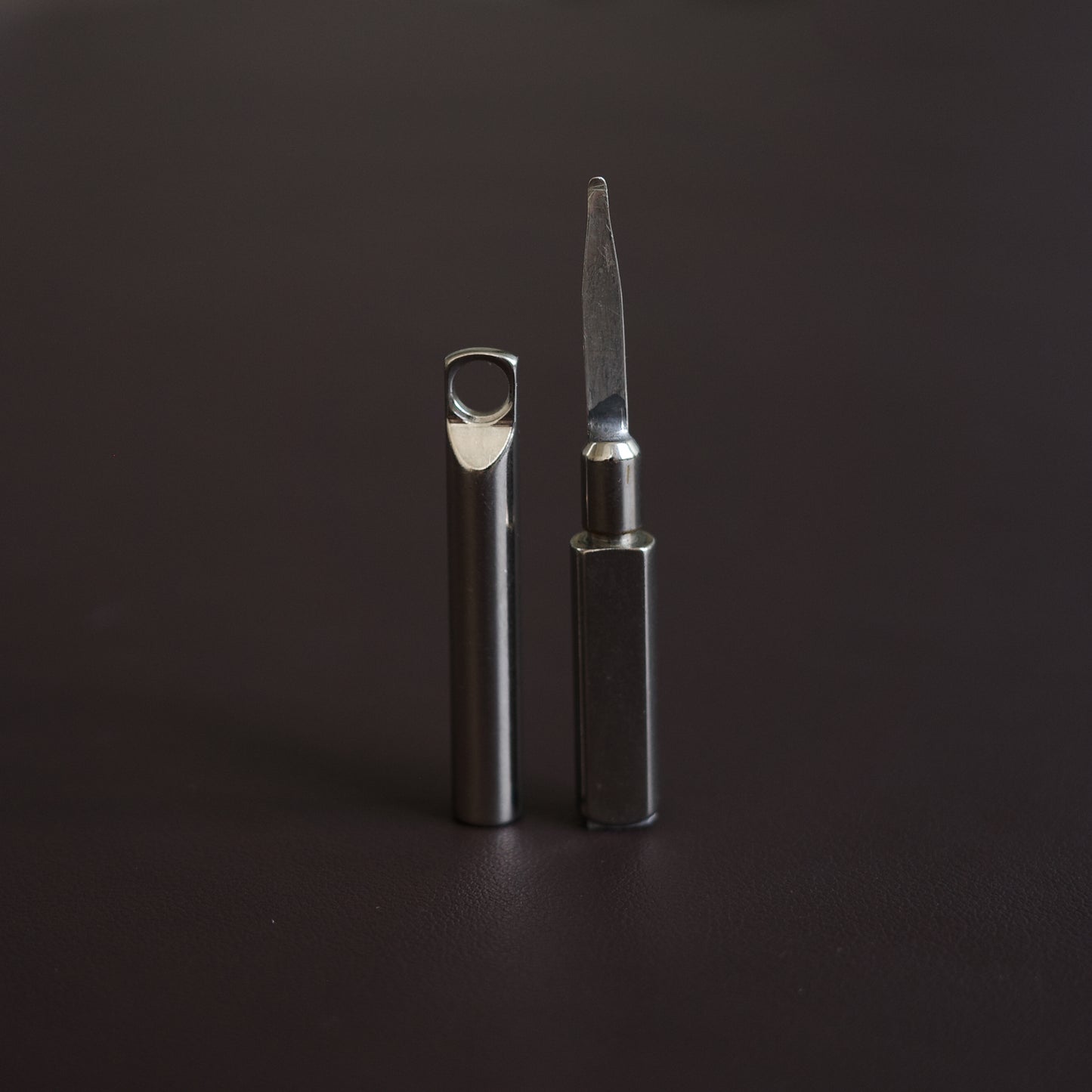 1940s slim cylindrical pendant
