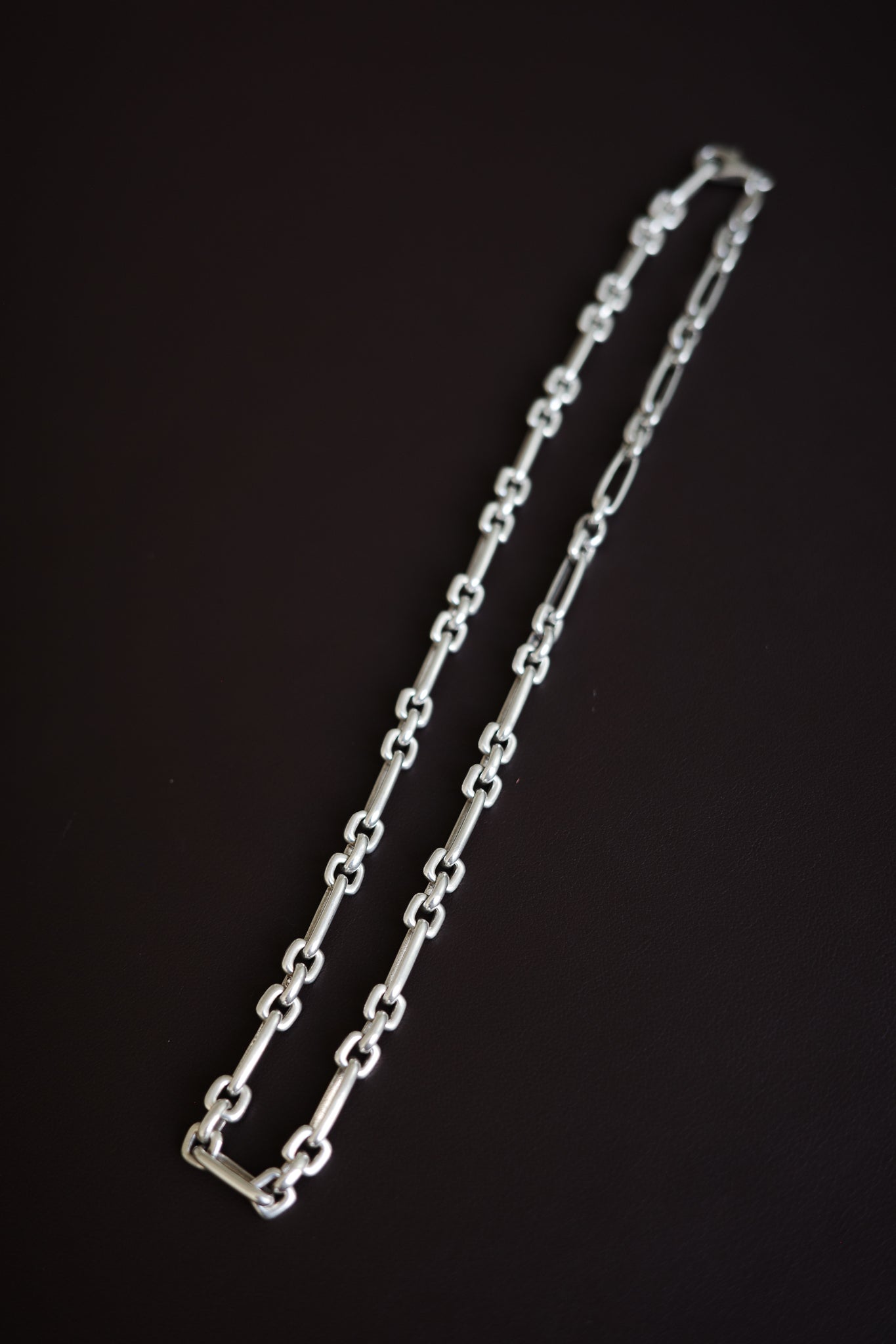 Italian modernist link chain