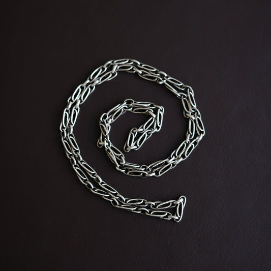 Rare twisted-link chain
