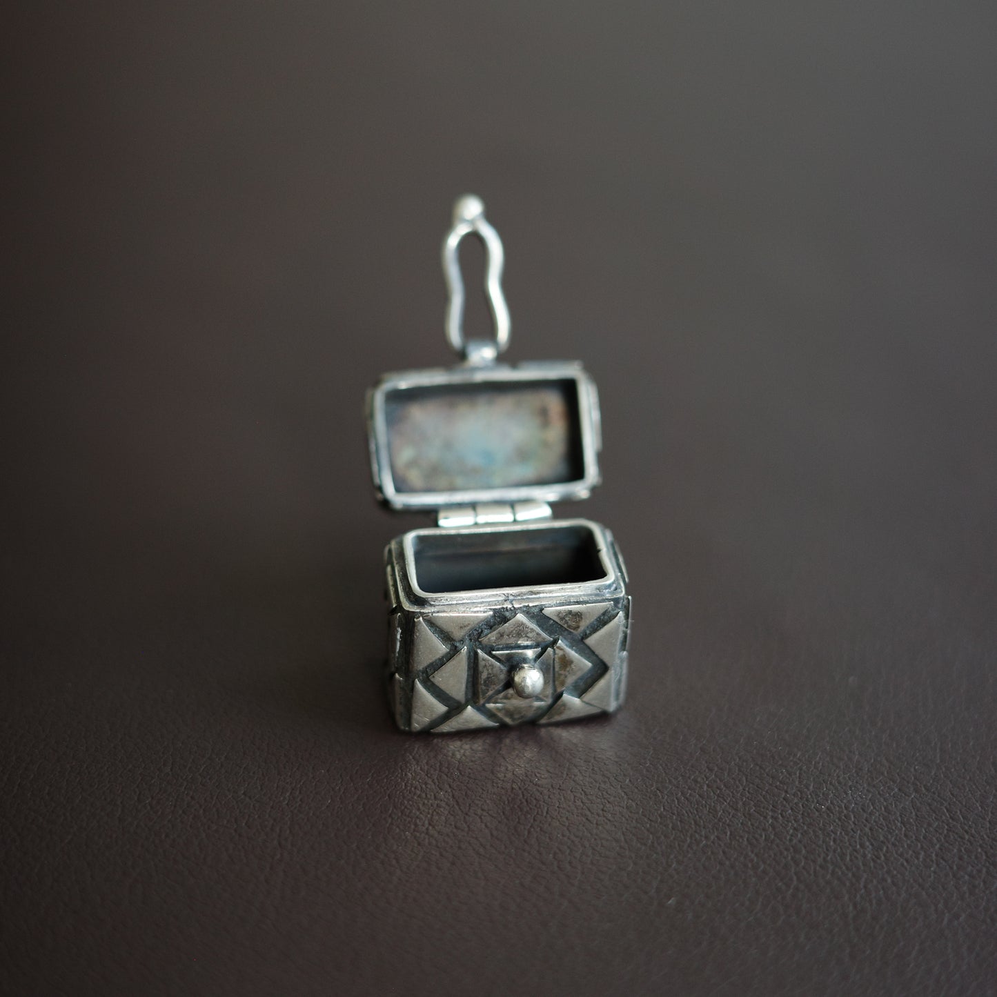 Secret box pendant