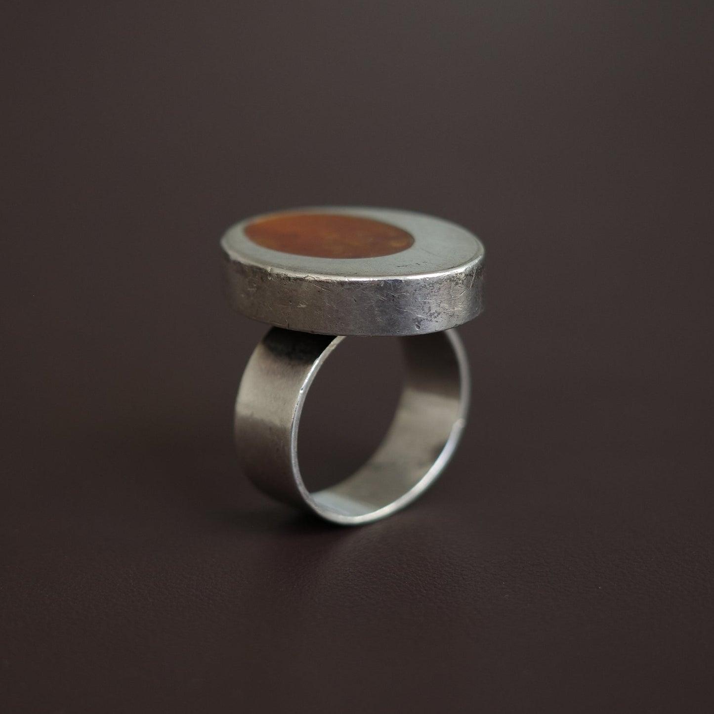 Oval amber ring