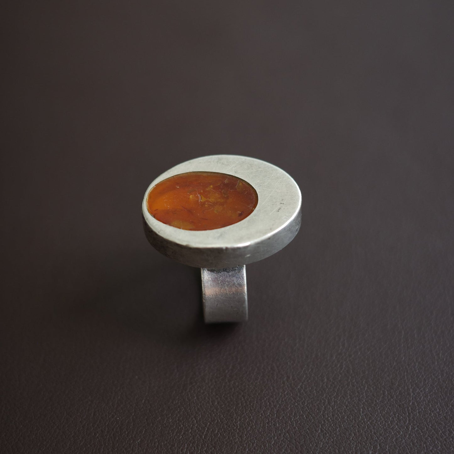 Oval amber ring