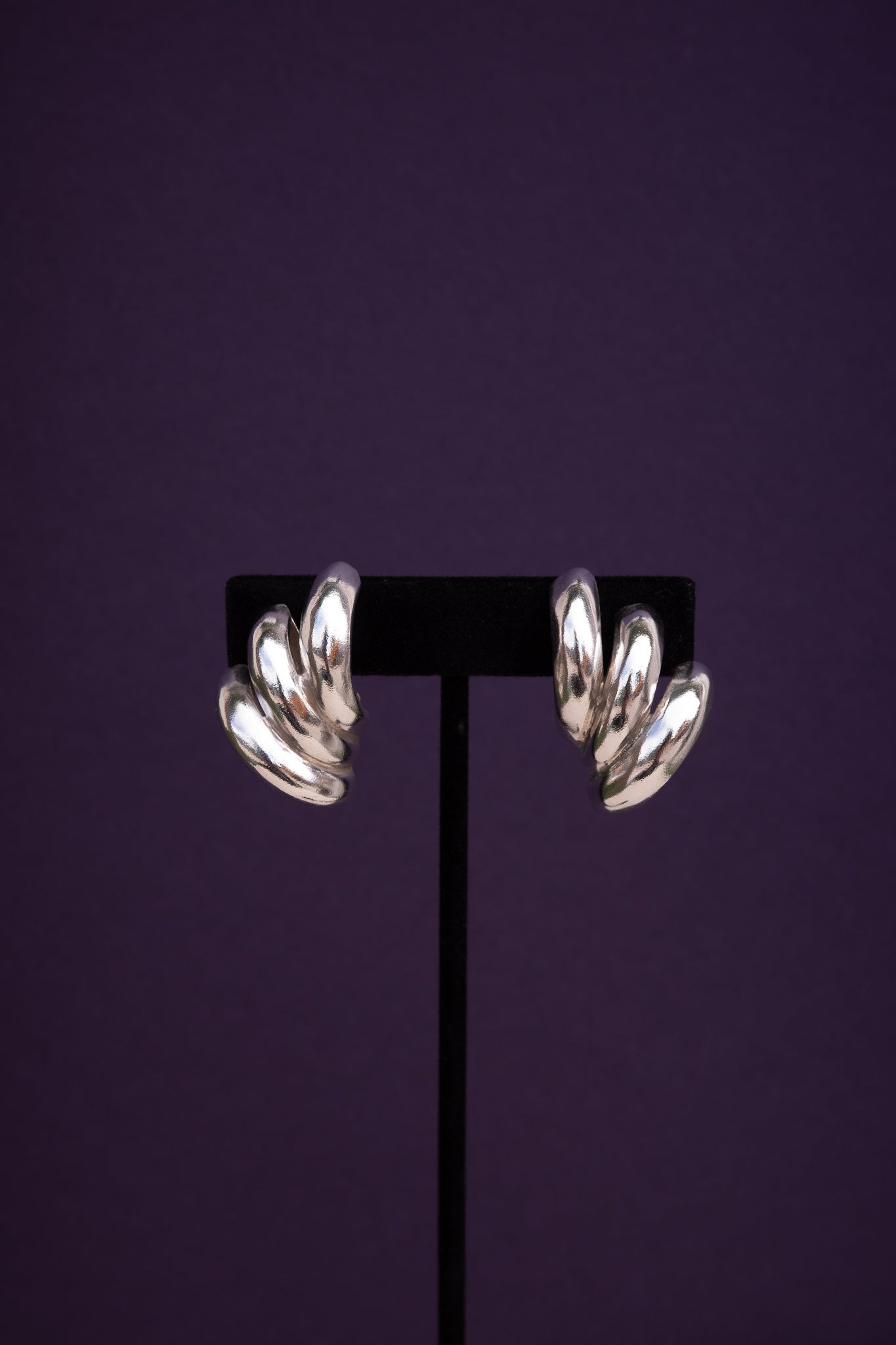 Los Ballesteros Clip Earrings