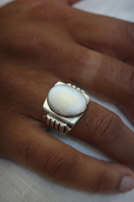 Art Deco Mother-of-Pearl Signet Ring