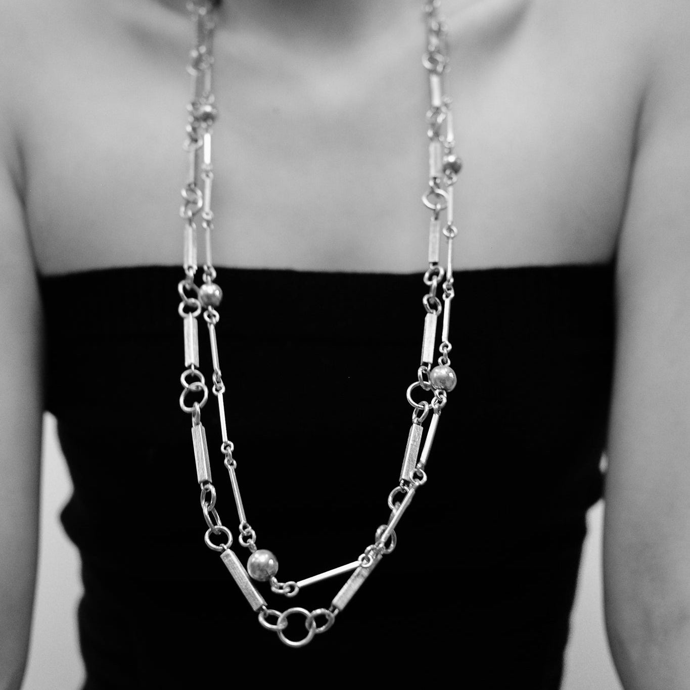 Long sphere link chain