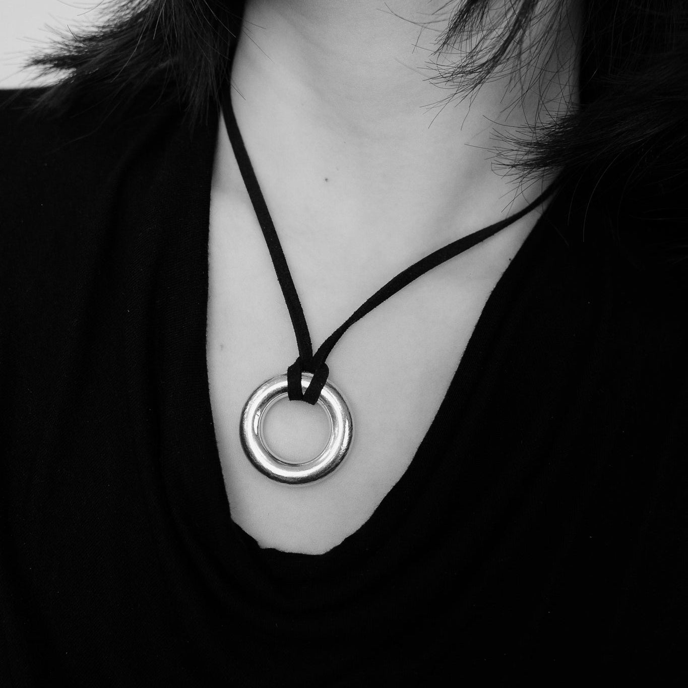 Solid hoop pendant