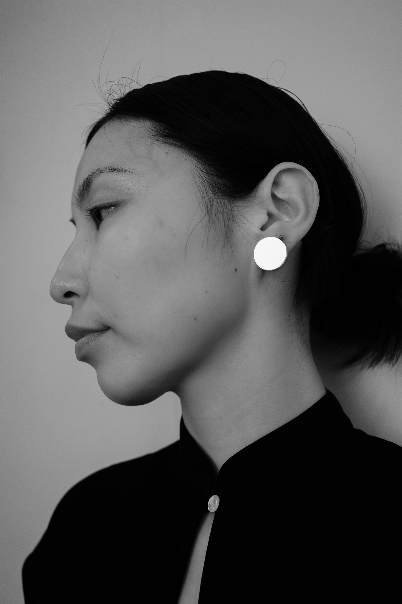 Solid silver disc earrings
