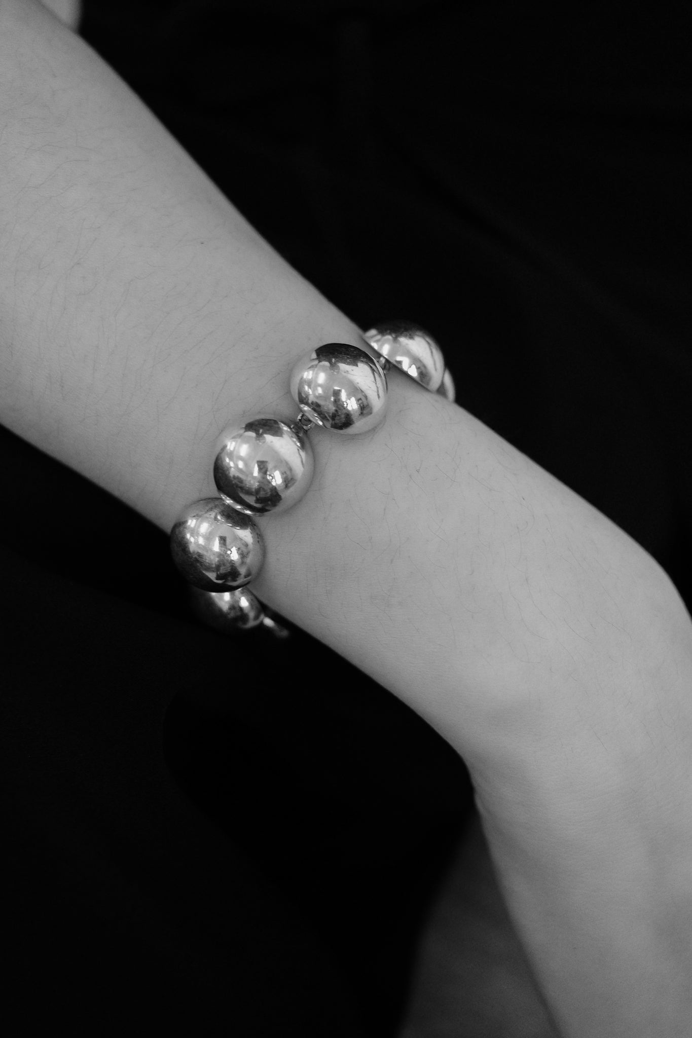 Sphere bracelet
