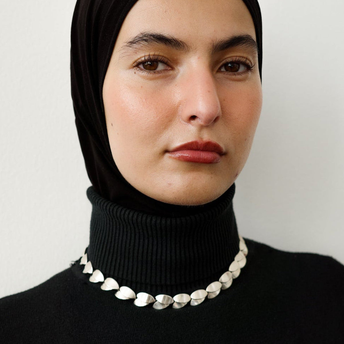 Wullum leaf neck piece