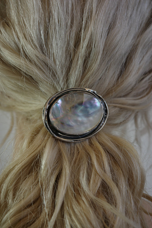 Mother pearl Art Nouveau brooch