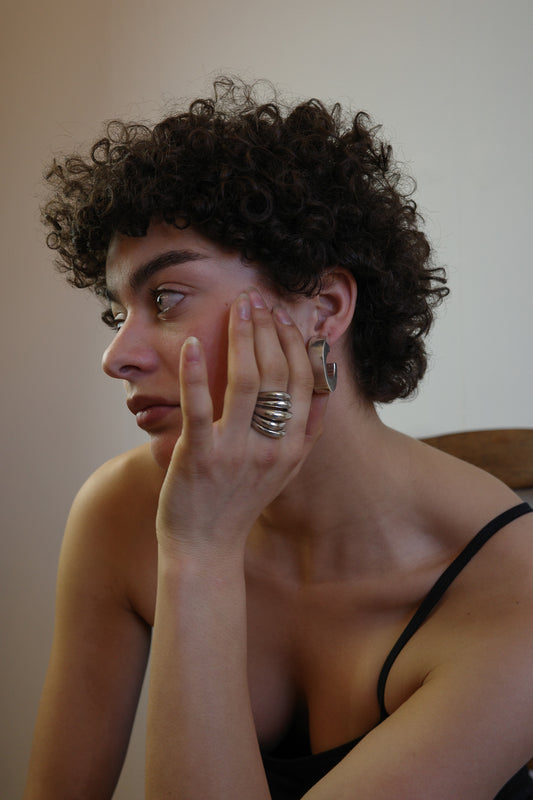 Heavy weight five ribbed stacked ring