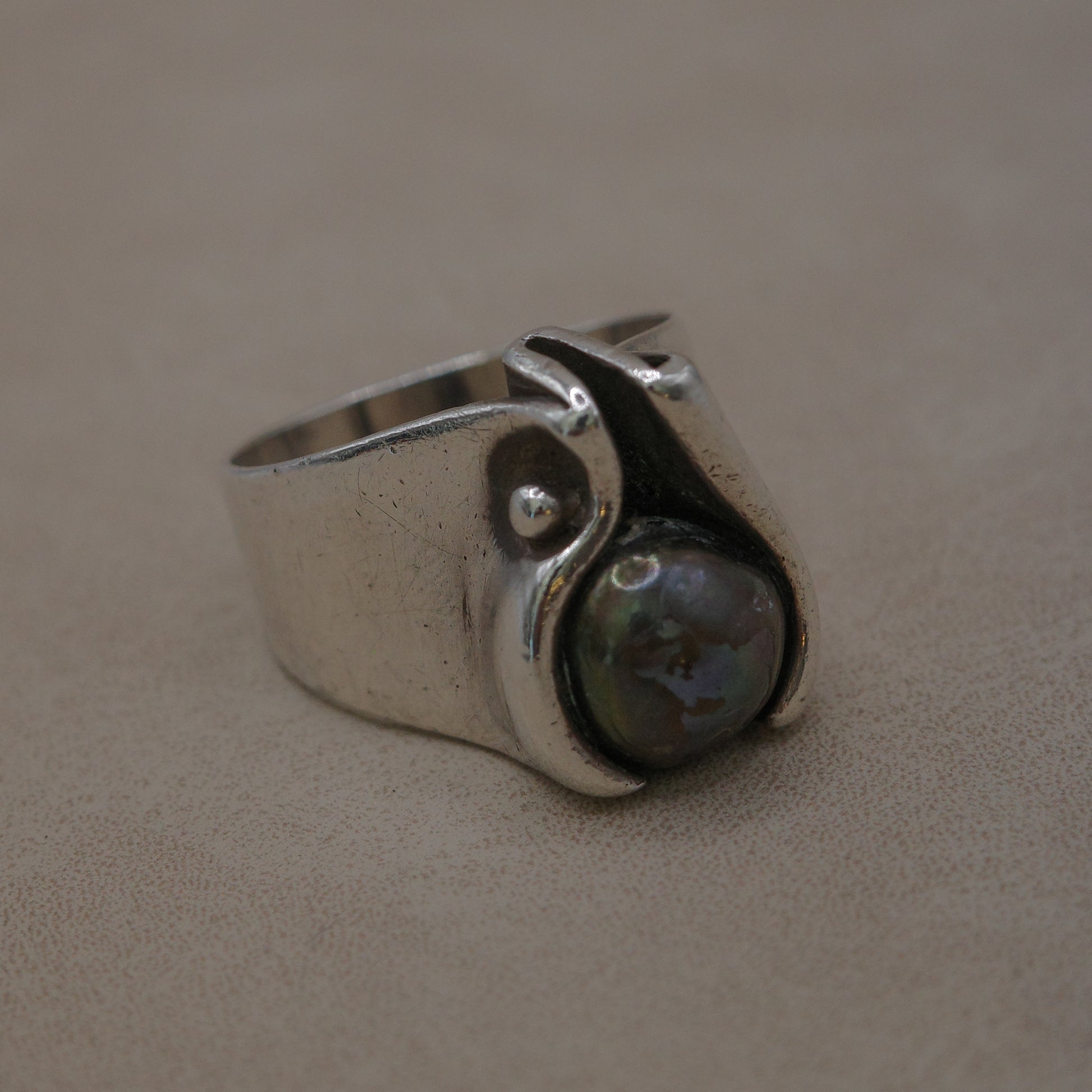 black tahiti pearl abstract ring