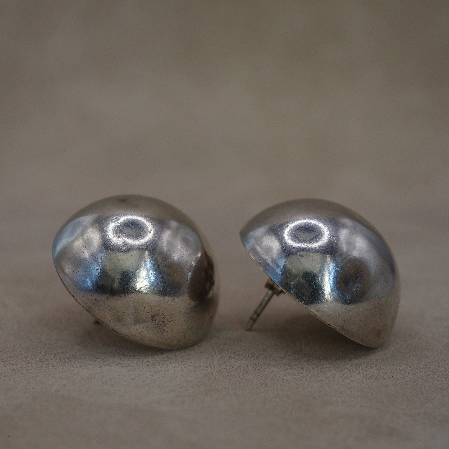 Dome timeless earrings